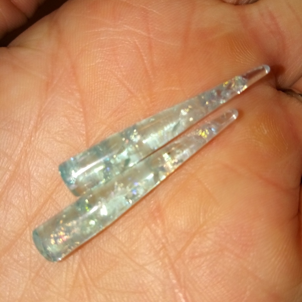 Size 2g ear stretchers